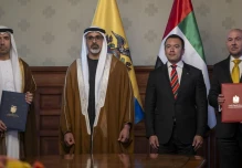 Ecuador firma con empresa de defensa de Emiratos Árabes para modernizar vigilancia fronteriza