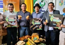 Timbara se prepara para su festival melcochero