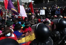 Producción de Petroecuador cae cerca de 40 % por protestas