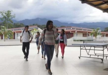 Ikiam también ajustó su presupuesto
