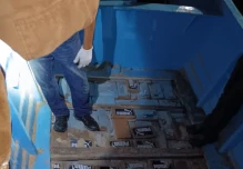 Armada ecuatoriana intercepta lancha cargada con cocaína