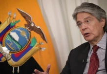 La Asamblea declaró a Lasso "responsable" de peculado