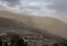 Caída de ceniza del Sangay afecta a cinco provincias