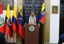 Maduro defiende comercio de crudo y califica de guerrerista a Trump 