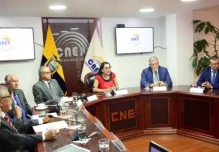 CNE: las elecciones presidenciales serán 21 días antes de lo previsto
