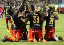 Aucas venció a Barcelona y saborea la final