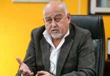 Gobierno dejará las cuentas en orden pero mayor deuda, dice el ministro de Finanzas