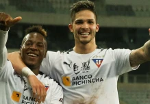 Con goles de Amarilla y Reasco, Liga terminó con el invicto de Barcelona en su estadio