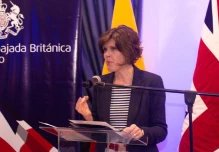 Expulsión de Julian Assange de embajada ecuatoriana fue clave para retomar las relaciones con el Reino Unido