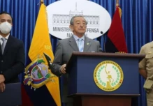 El Ministro de Defensa, Oswaldo Jarrín, señaló que Ecuador está en alerta debido a la flota pesquera china que se encuentra cerca de la ZEEI de las Islas Galápagos.  