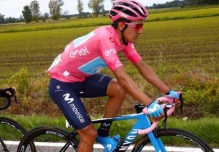 Carapaz se mantiene como líder del Giro de Italia