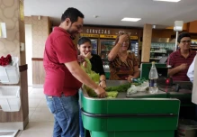 Ecuador consume 1,5 millones de bolsas plásticas al año