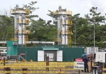 Ejecutivo dispone iniciar fusión de Petroecuador y Petroamazonas 
