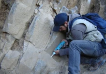 Estudios de geología en la sierra y la costa ecuatoriana