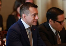 Gobierno oficializa el fin de los aranceles del 100 % a productos colombianos 