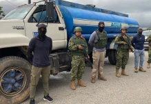 Soldados decomisaron 16.000 litros de gasolina blanca en Shushufindi