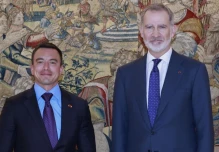 España apunta a reforzar vínculos con Ecuador