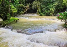 Pastaza debate impactos ambientales y turísticos de los diques en sus ríos