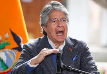 Corte Constitucional negó a Lasso decretos sobre becas y ayuda a empresarios