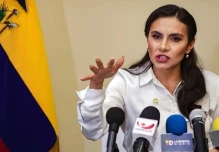 Verónica Abad anuncia su regreso a Ecuador