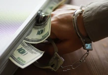 Nuevo reglamento antilavado refuerza control financiero 