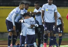 Universidad Católica venció a Banfield; Emelec cayó ante Palmeiras