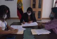 Ecuador firmó un nuevo convenio para la intermediación de adopciones internacionales