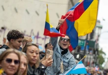 Tradiciones, alegría y color en el Desfile de la Hispanidad en Nueva York