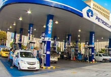 Escasez de gasolina en Quito: filas, desabastecimiento y qué dice la ARCH