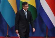 Presidentes de Colombia y Perú, únicos jefes de Estado en investidura de Noboa 