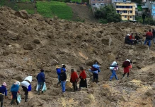 El número de fallecidos por alud en Alausí subió a 38 