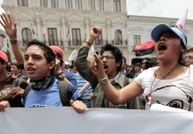Estudiantes universitarios convocan a protestas contra recorte presupuestario