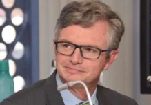 Juan Carlos Vega: “El país estuvo al borde de salir de la dolarización” 