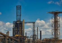 OPEP mantiene su visión de una sólida demanda petrolera en 2025 y 2026