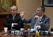 Llamado a juicio y denuncias marcaron año legal de Rafael Correa
