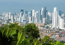 Panamá levanta sanciones comerciales a Ecuador tras acuerdo fiscal