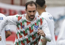 Diego Godín se despide oficialmente con un "gracias, fútbol"