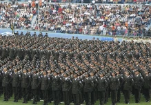 Ecuador incorporó 8.000 nuevos policías para enfrentar crisis de seguridad