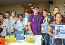Feria en Lago Agrio impulsa a mujeres emprendedoras y fortalece economías locales