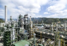 Cuesta habla de reparación, concesión y de nueva planta de refinación en Esmeraldas 