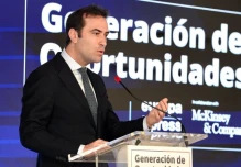 España espera una "solución acordada" entre Repsol y EE.UU. sobre Venezuela