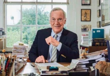 Steve Hanke: “Si Ecuador deja la dolarización, en pocos meses será Venezuela”