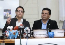 Villavicencio impugna la demanda de Correa