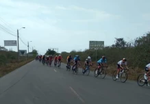 Unos 100 ciclistas de 5 países participarán en la Vuelta a Ecuador
