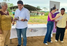 Pastaza: Productores de San Carlos recibieron títulos de propiedad