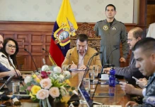 Noboa presidió la reunión del bloque de seguridad tras retorno de Panamá