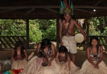 Wayuri exhibe sus tradiciones y danzas