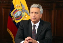 Lenín Moreno reitera respaldo a Guaidó y llama a evitar la violencia
