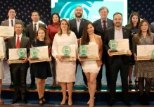 El gobierno reconoció a 31 empresas que han reducido su huella de carbono