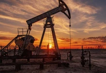 El petróleo WTI, referente de Ecuador, cayó a $ 74,73 el barril